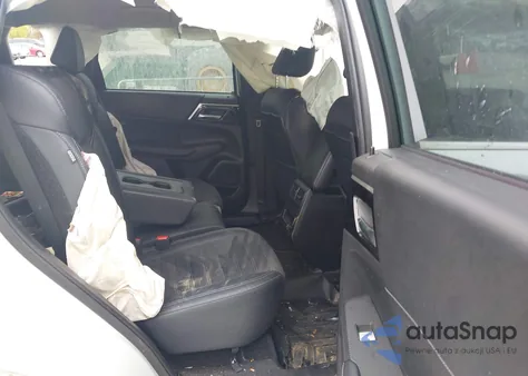 2022 Mitsubishi Outlander Black Edition 2Wd/Se 2.5 2Wd/Se Launch Edition 2Wd из США, поврежденный, VIN JA4J3UA89NZ022437